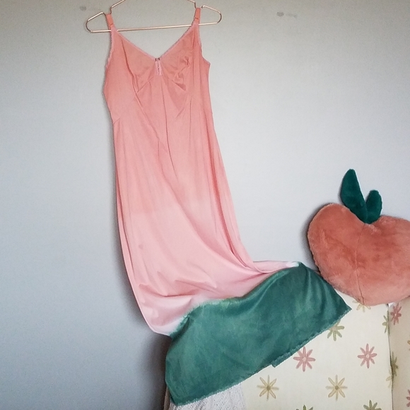 🔴SOLD🔴 Vintage Hand Dyed Olga Maxi Slip - Picture 3 of 8